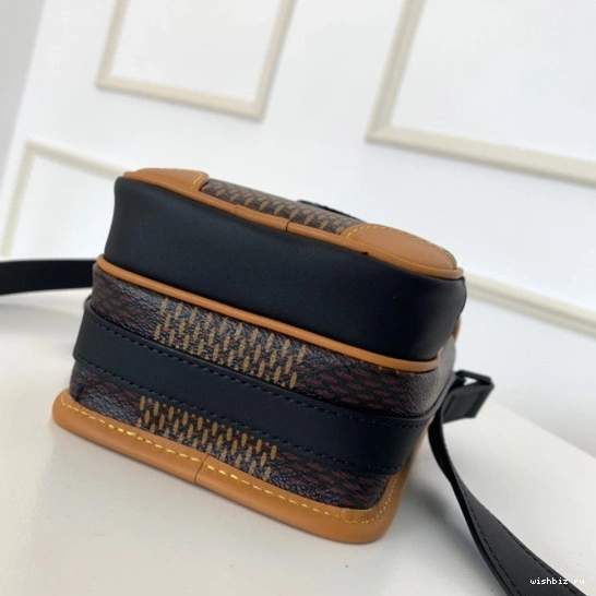 WIS LOUIS MESSENGER VUITTON NANO AMAZONE 0118